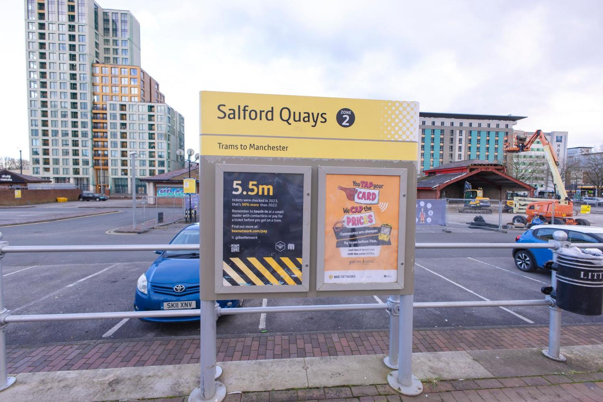 Quayside Penthouse 2 Bedroom Ensuite Near Media City & Manchester United Bagian luar foto