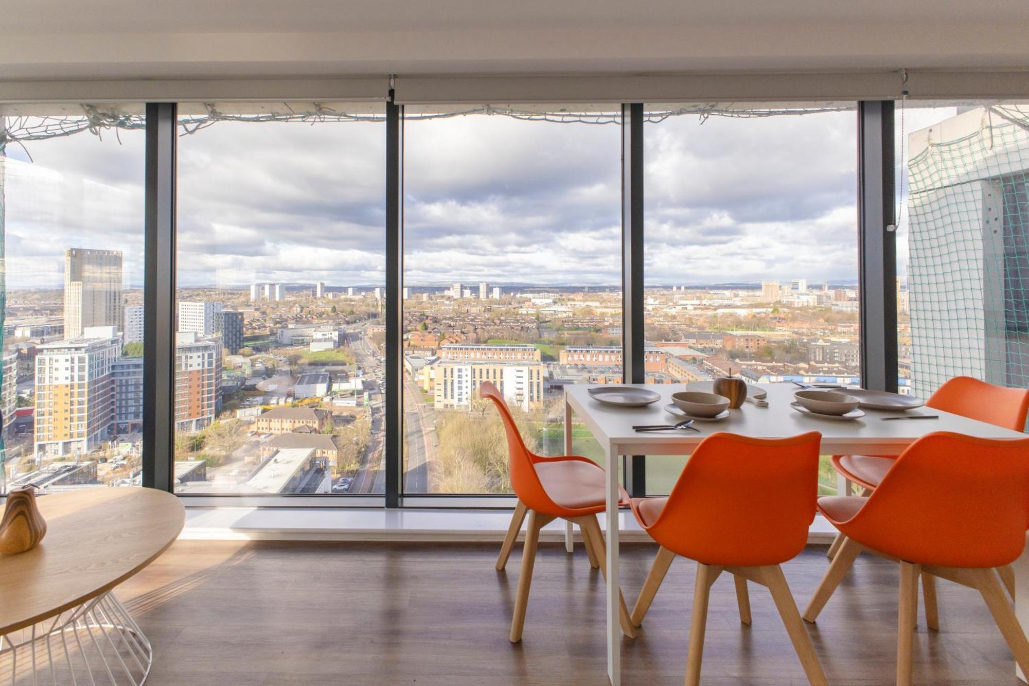 Quayside Penthouse 2 Bedroom Ensuite Near Media City & Manchester United Bagian luar foto