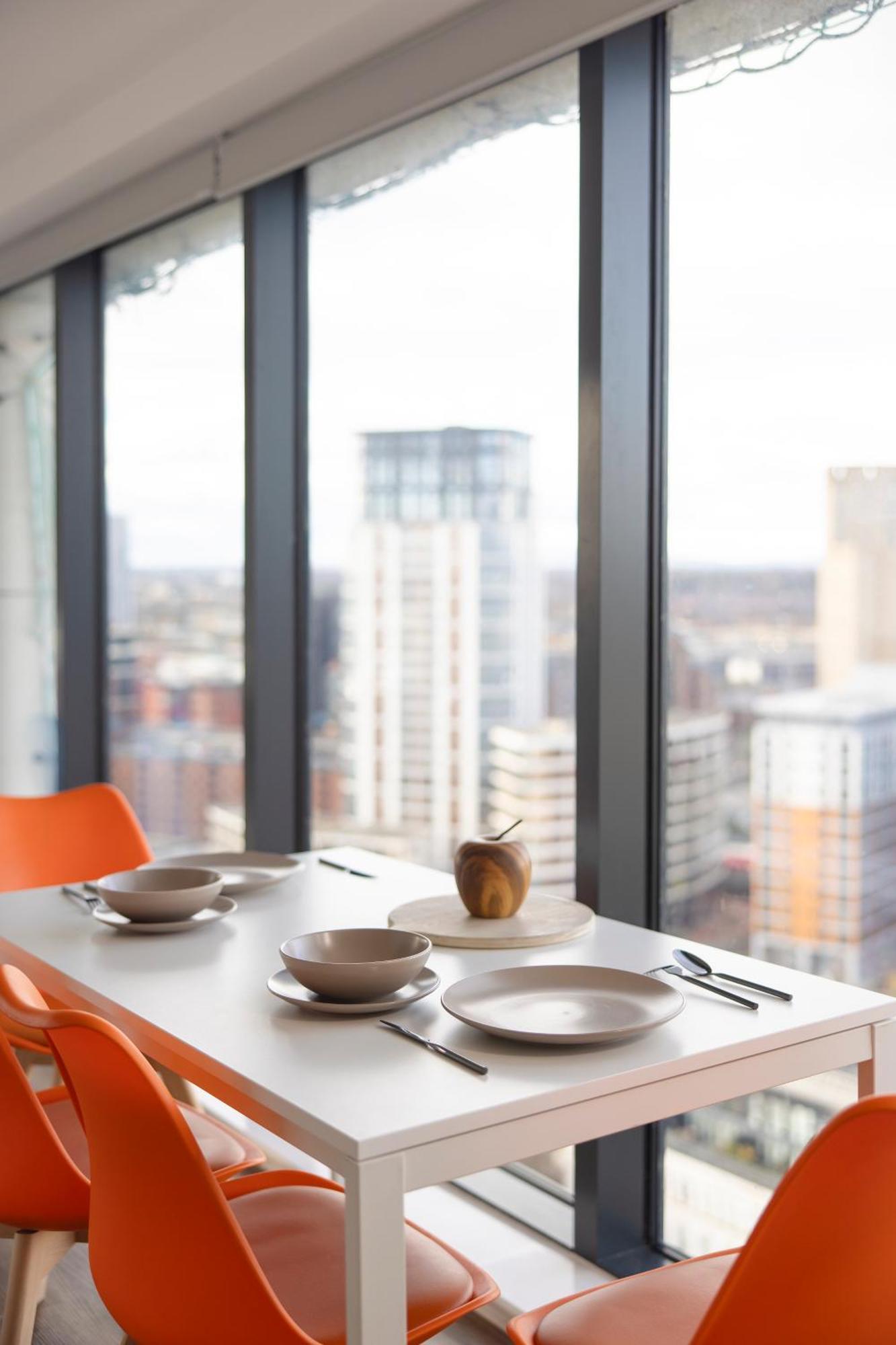 Quayside Penthouse 2 Bedroom Ensuite Near Media City & Manchester United Bagian luar foto