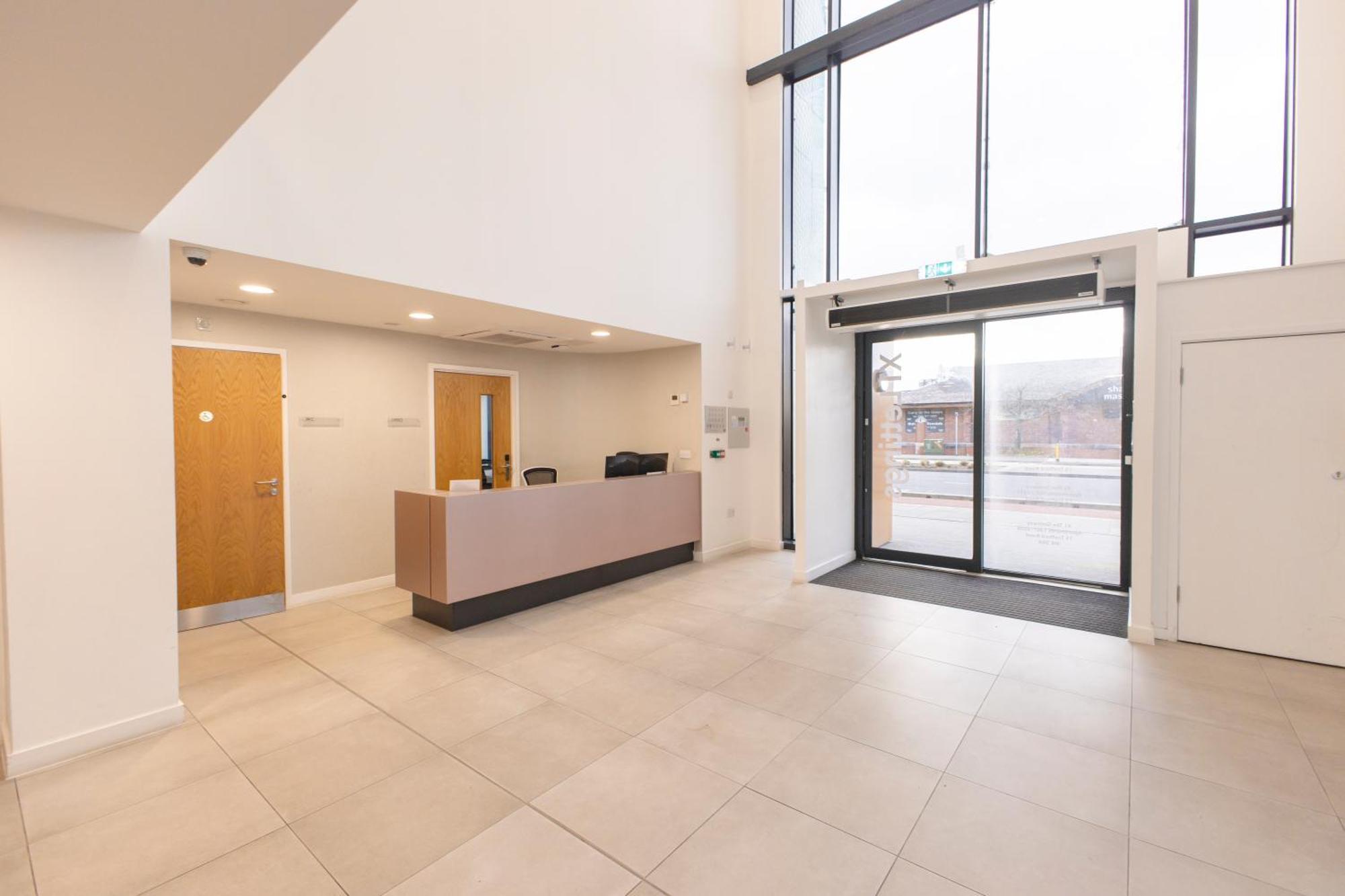 Quayside Penthouse 2 Bedroom Ensuite Near Media City & Manchester United Bagian luar foto